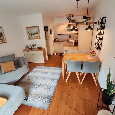 公寓 Family Laura 巴德小基希海姆